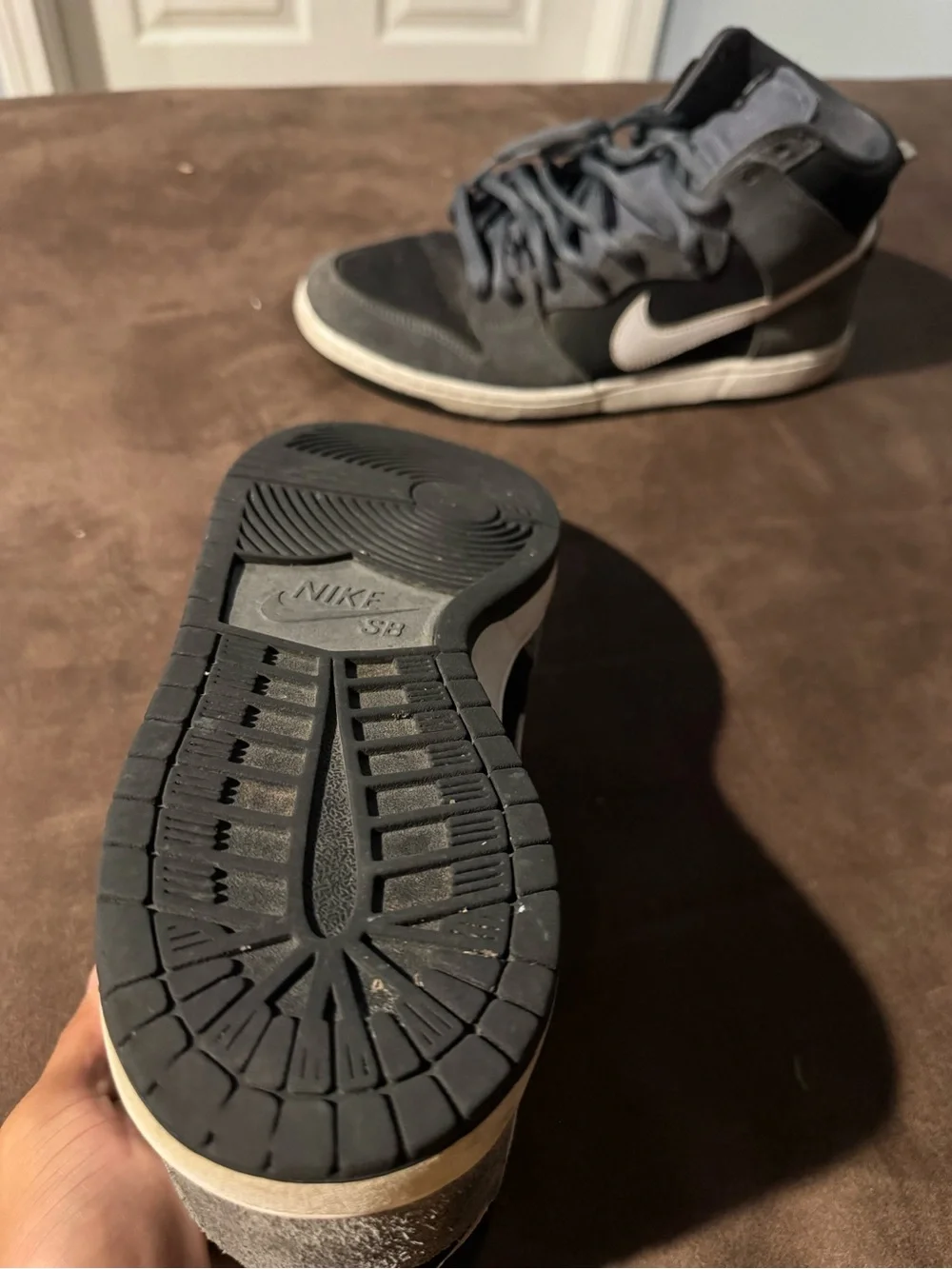 Men's Gray/Black Suede Mid-Top Skate Shoes